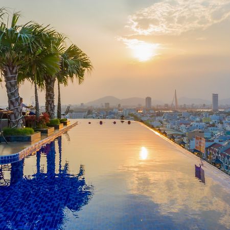 Sea Queen Hotel Da Nang Exteriör bild