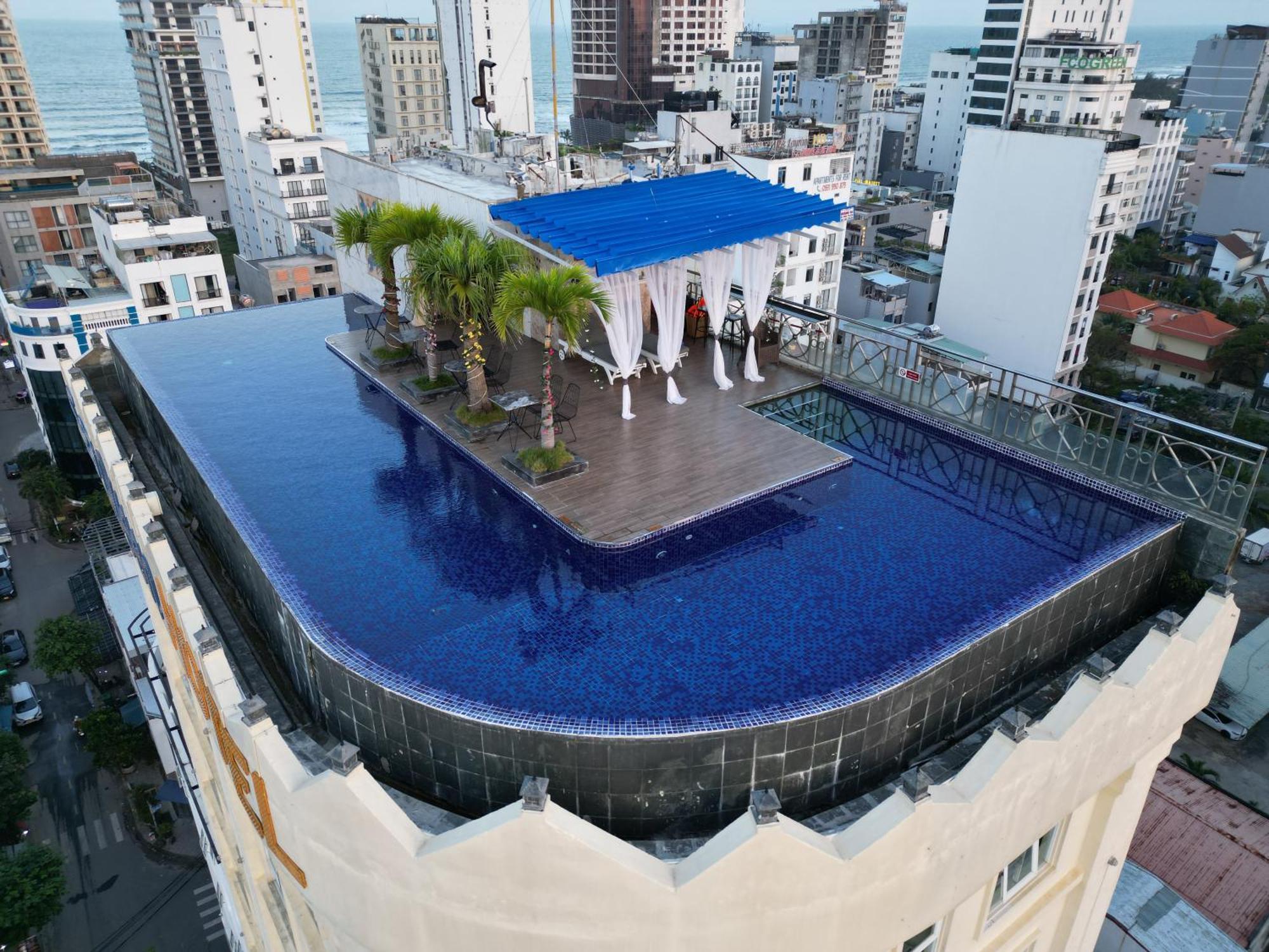 Sea Queen Hotel Da Nang Exteriör bild