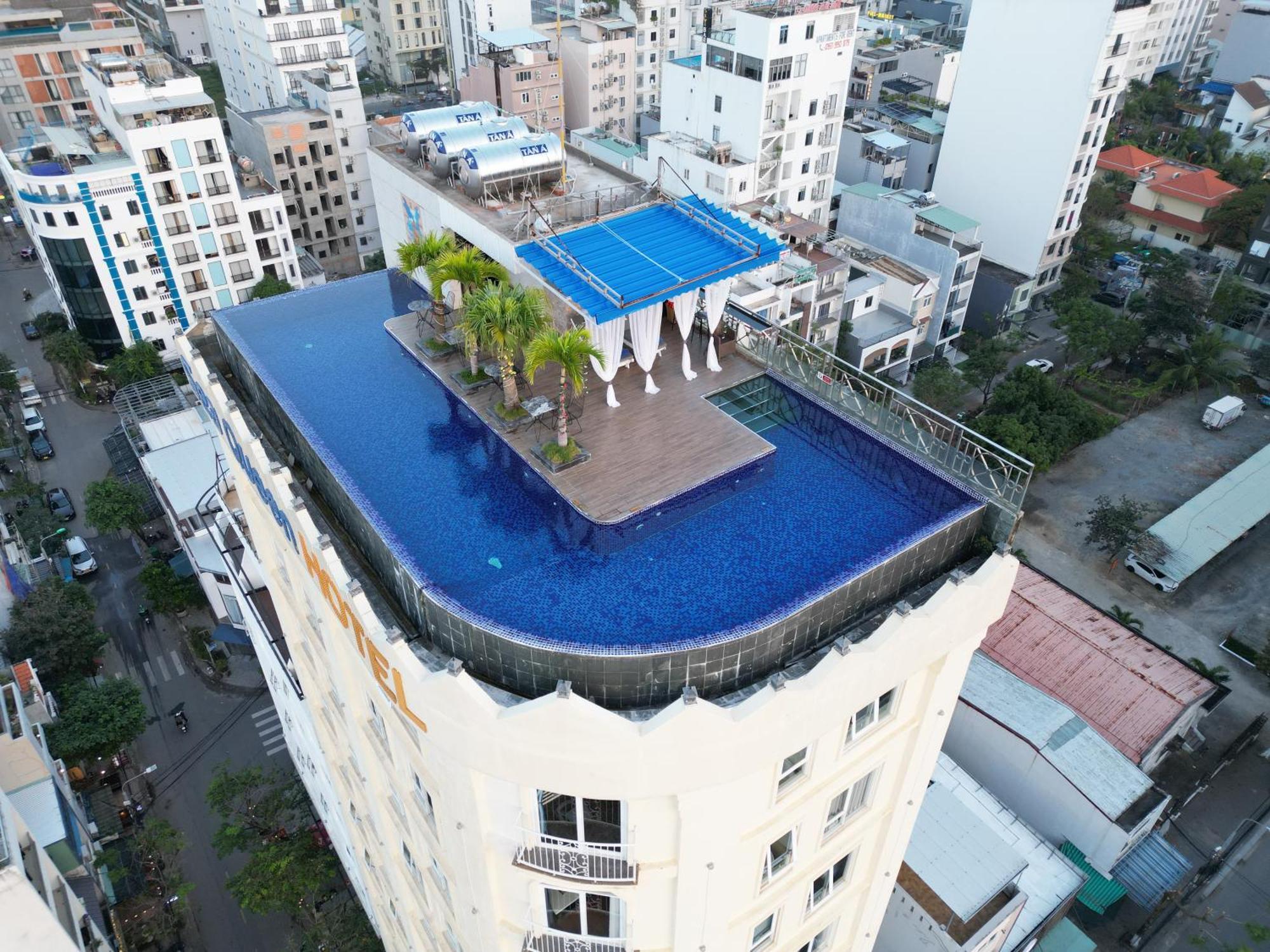 Sea Queen Hotel Da Nang Exteriör bild