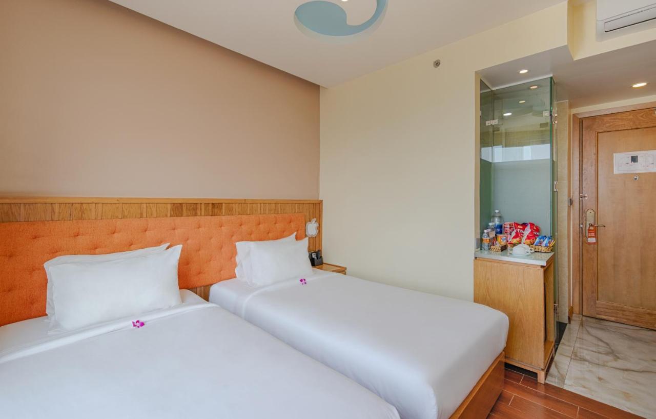 Sea Queen Hotel Da Nang Exteriör bild