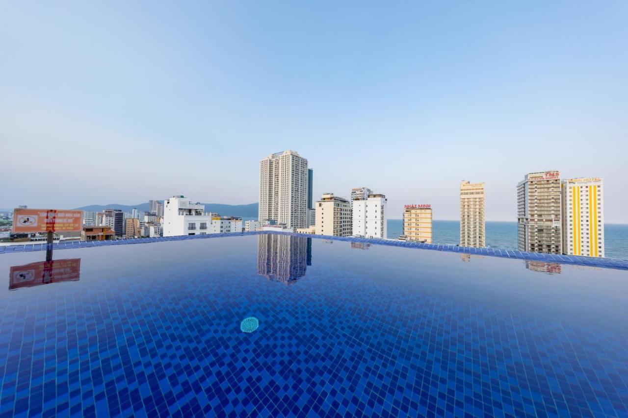 Sea Queen Hotel Da Nang Exteriör bild